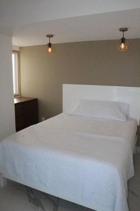 Beach Front Renewed Apartment Cancun Bagian luar foto