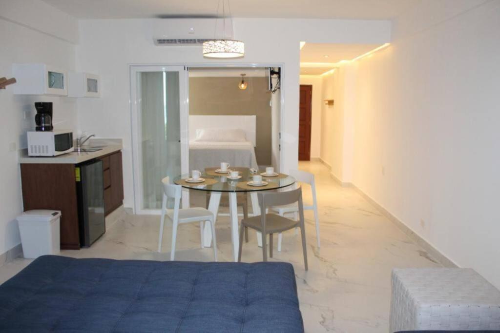 Beach Front Renewed Apartment Cancun Bagian luar foto